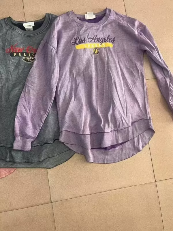 A total of 900 letter sweatshirts - Image 3