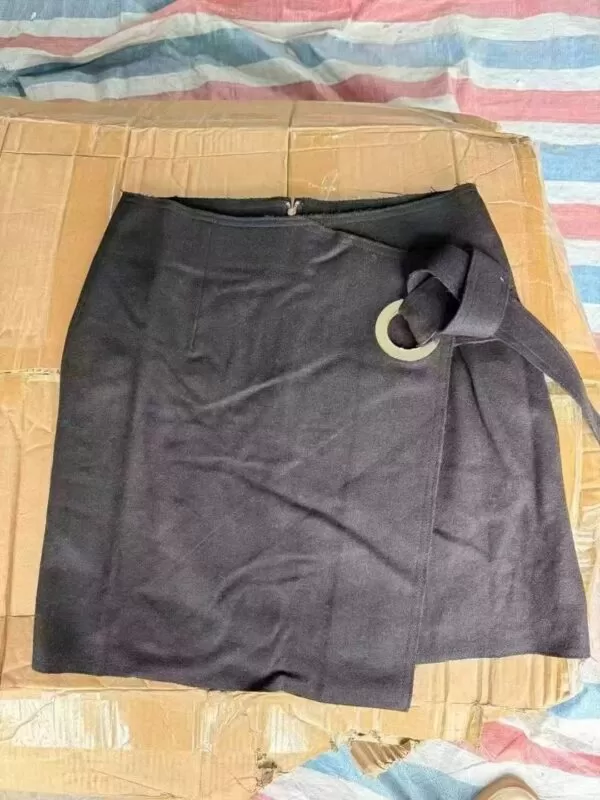 3000 women's wool pencil skirts - Image 2